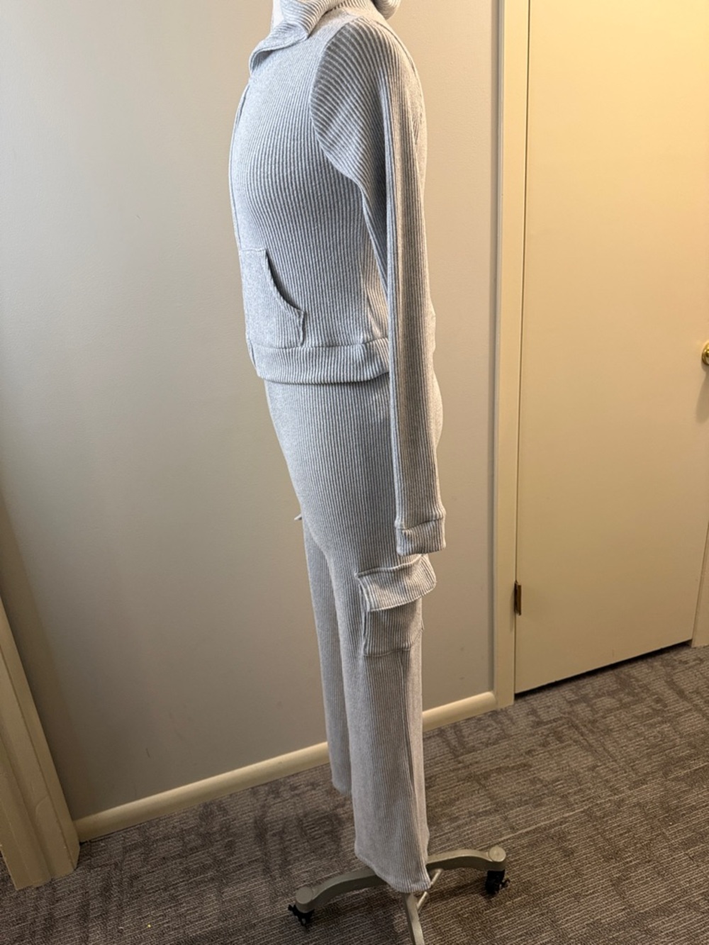 Cozy Ribbed Hooded Zip Jacket & Wide-Leg Cargo Pants Set - Light Gray - Picture 5 of 5